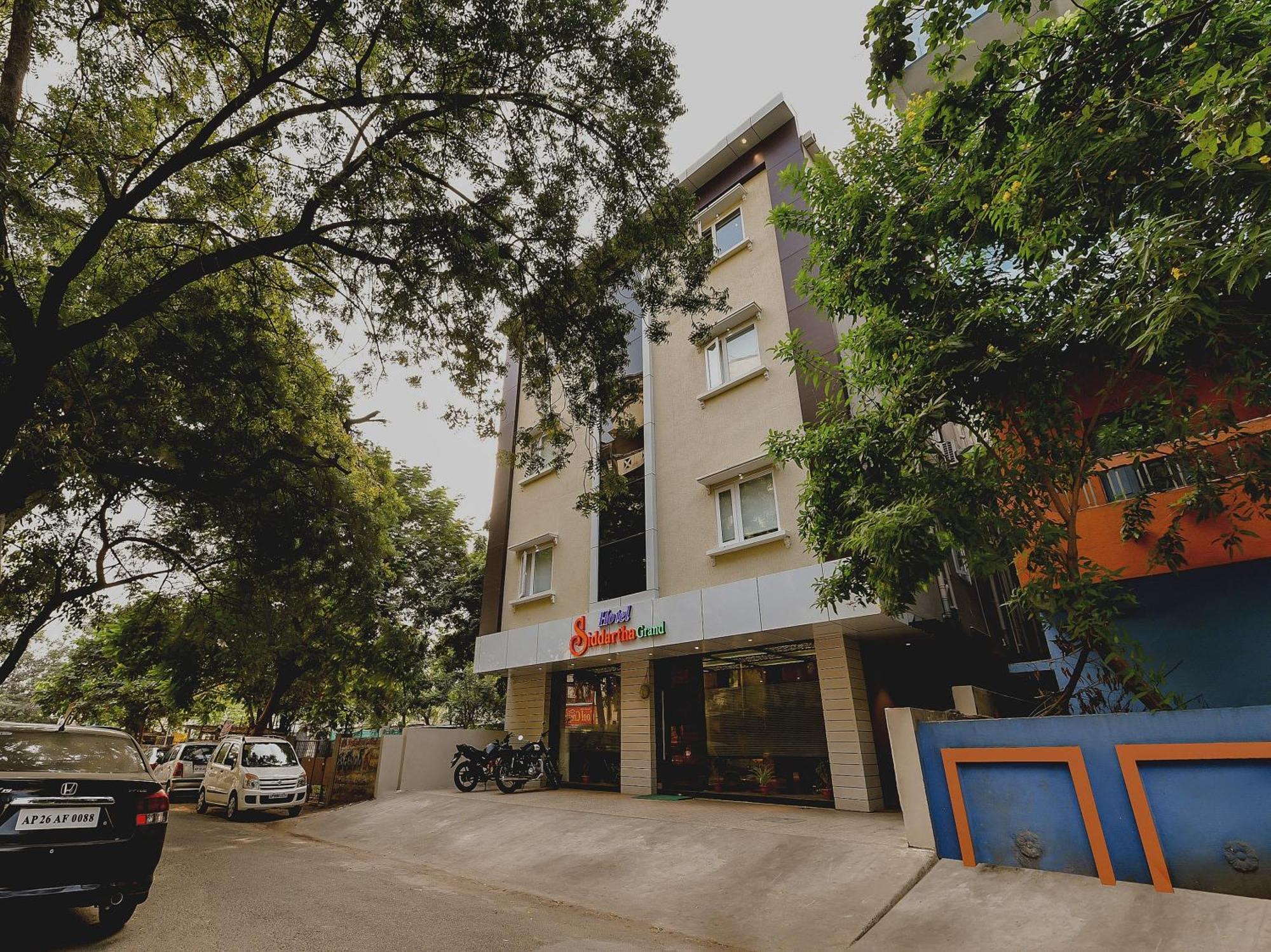 Hotel Super Capital O Siddartha Grand
